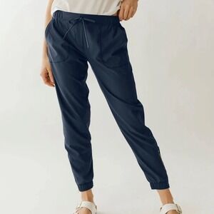 Albion Fit Jetset Jogger Pants Medium Petite Blue Comfort Athleisure Casual